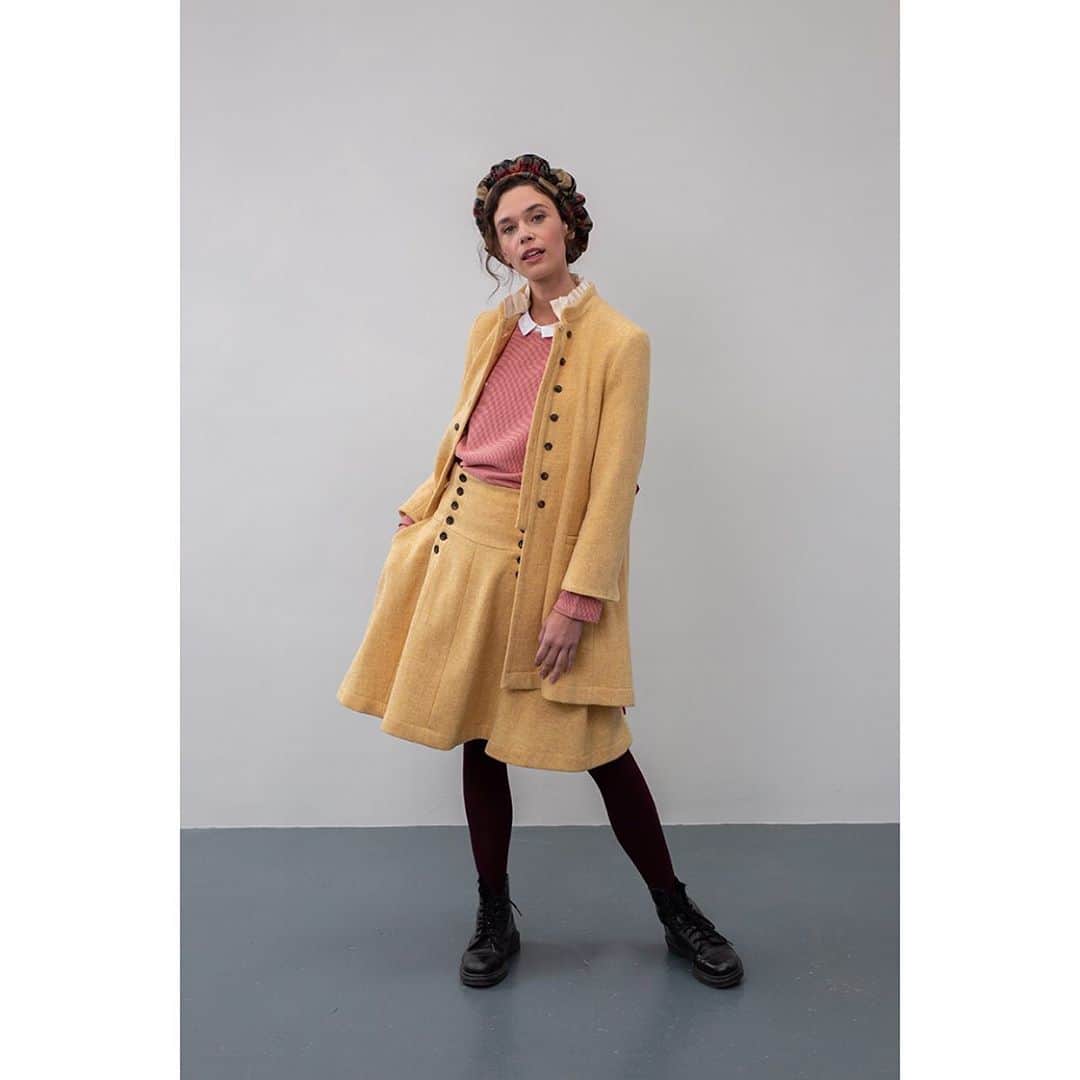 キャベジズ&ローゼズのインスタグラム：「#OOTD layer up for a blustery day. British wool in a cheerful yellow, layered with organic stone washed jersey and the finest Italian organic cotton. @christina_strutt @scottlongjphoto @rosalienelson #organic #organiccotton #britishwool #ootdfashion #ootdinspiration #cabbagesandroses #cabbagesandrosesfashion #britishfashion #somerset #bruton #cheer #spreadthecheer #shoplocal」