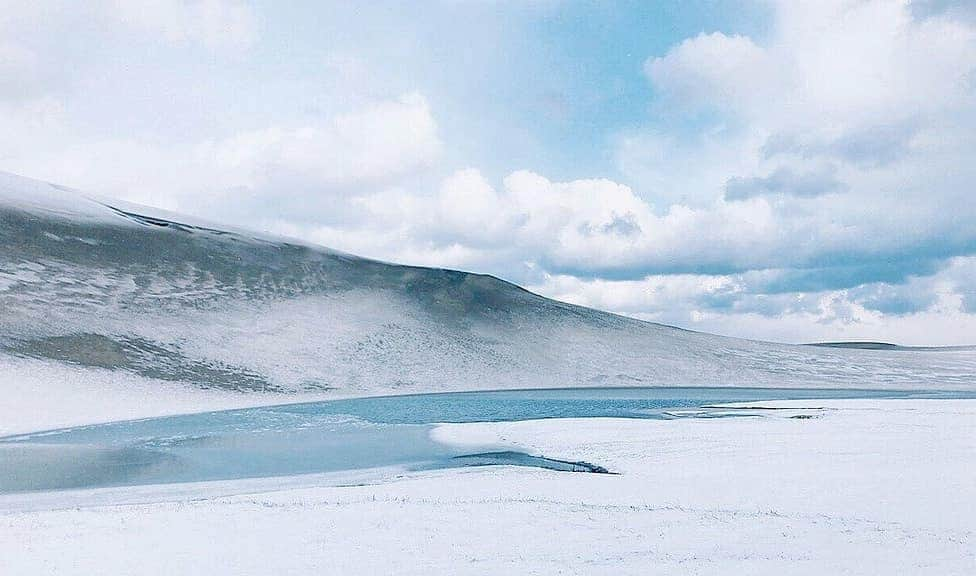 岩倉しおりさんのインスタグラム写真 - (岩倉しおりInstagram)「雪景色 冬のすっーとした空気がとてもすき。今年は寒くなるそうなので雪景色が沢山みれるといいな。」11月2日 22時22分 - iwakurashiori