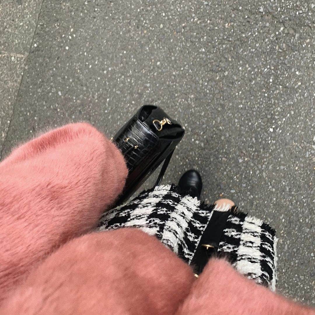 のインスタグラム：「相手の自信をなくさせるような人とは一緒にいない方が良い 1度でも自信を失うと取り戻すのに膨大な時間と労力がかかる 君は自分を大切にしてね。ｷｭﾝﾃﾞｽ」