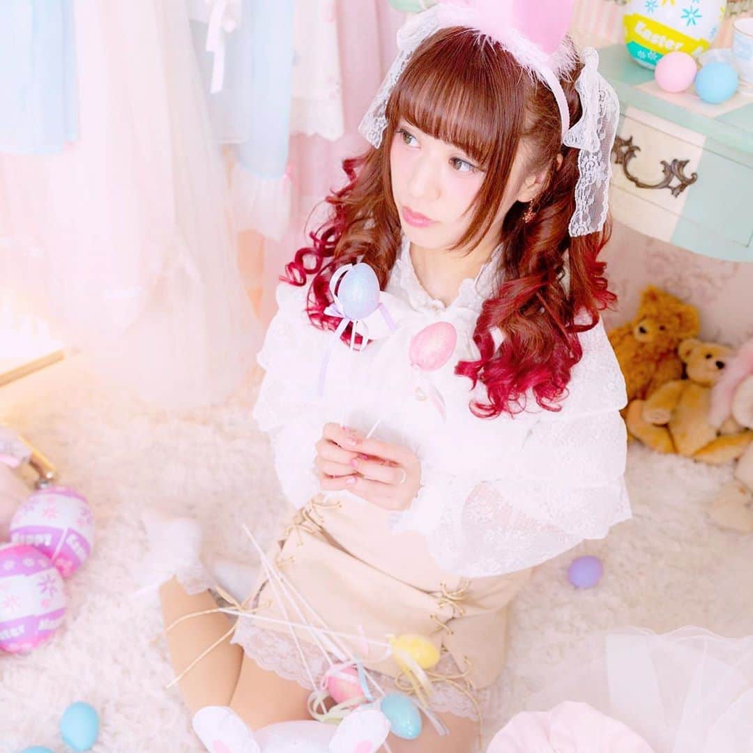 絵仁さんのインスタグラム写真 - (絵仁Instagram)「pastel world🐰 ♡ ♡ ♡ #pastel #pastelart #pastelcolors #easter #eastereggs #easterbunny #eastersunday #ゆめかわいい #sweetlolita #lolitafashion #lolita #lolitagirl #lolitadress #lolita_fashion #harajukufashion #harajukukawaii #yumekawaii #kyarypamyupamyu #japanesegirl #idol #japaneseidol #ロリータファッション #kawaii #ロリータ #かわいい #ガーリー #クラロリ #甘ロリ#angelicpretty #babythestarsshinebright」11月2日 22時32分 - eni_tc