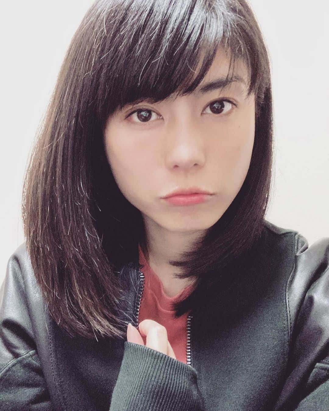 芳野友美さんのインスタグラム写真 - (芳野友美Instagram)「朝晩の冷え込みが厳しくなってきたね〜。 寒いの嫌い…。 ヤダヤダ寒くなるのもうちょっと待ってよ〜ってジタバタ駄々こねたくなります（笑） さて明日放送だよ☆ 11月3日（火）22：00～22：54 #フジテレビ 「#華丸大吉千鳥のテッパンいただきます 」！出演☆ 「妻の地雷発見ドリル」再現の第二弾！！ そして今回はなんとスタジオでも少し登場します☆ 見てくださいねー❤︎」11月2日 22時35分 - yumi_yoshino_1980