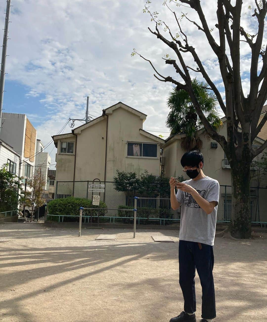 のインスタグラム：「M-1二回戦でした！福井くん自宅待機明けがM-1二回戦…緊張しましたが無事楽しくやり遂げることができましたのであとは結果を祈るだけです！ また明日から三人で活動していきますのでよろしくお願いいたしますm(_ _)m」