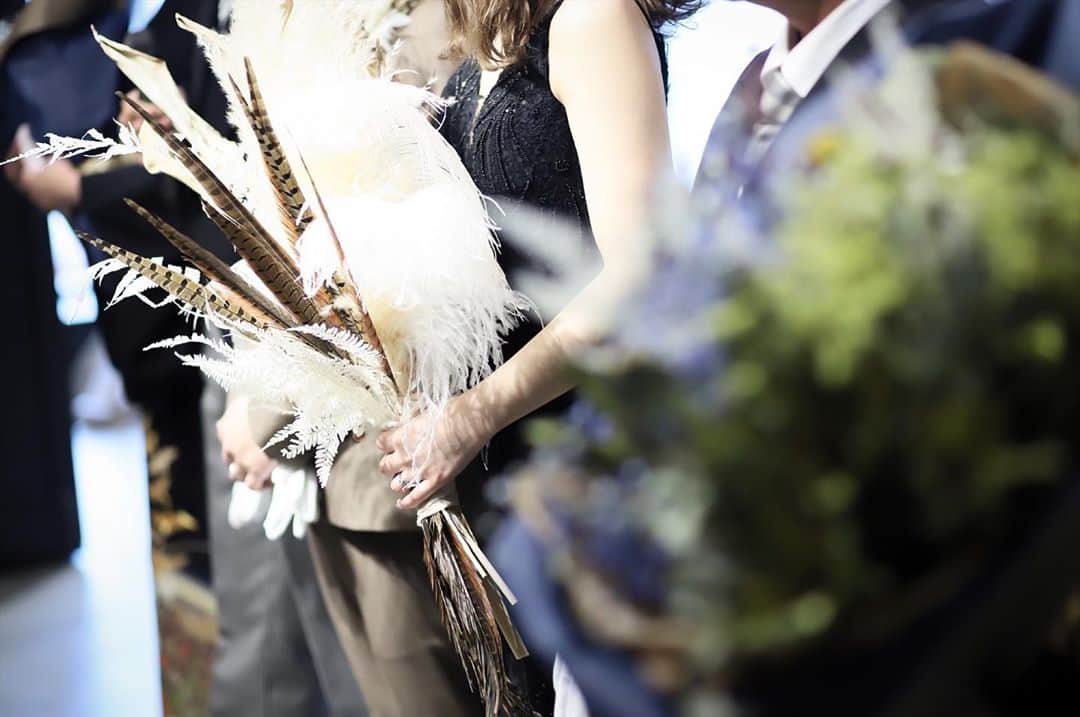 THE STYLE No.20 NEW YORK STYLE WEDDINGのインスタグラム：「2020年5月☆オープン2周年★ 口コミサイトの料理部門4年連続No.1獲得 No.20で自分たちらしい結婚式が叶う . ↓詳しくはHPをチェック↓ https://www.styles.jp/wedding/20f/ . 週末＆平日ブライダルフェアを開催しております メッセージ or ダイレクトメールからでも予約可能 . ↓ TEL ↓ 086-234-7310 . ↓ MAIL ↓ info-thestyle@styles.jpn.com . #thestyle #wedding #bridal #party #weddingparty #weddingphoto #weddingdress#starwedding #instagood #instalike #love #style #instapic  #結婚式 #結婚 #岡山結婚式 #ウェディング #プレ花嫁 #花嫁 #テーブルコーディネート #結婚式準備 #日本中のプレ花嫁さんと繋がりたい #ウェディングドレス #ウェディングフォト #ウェディングレポ #令和婚 #令和」