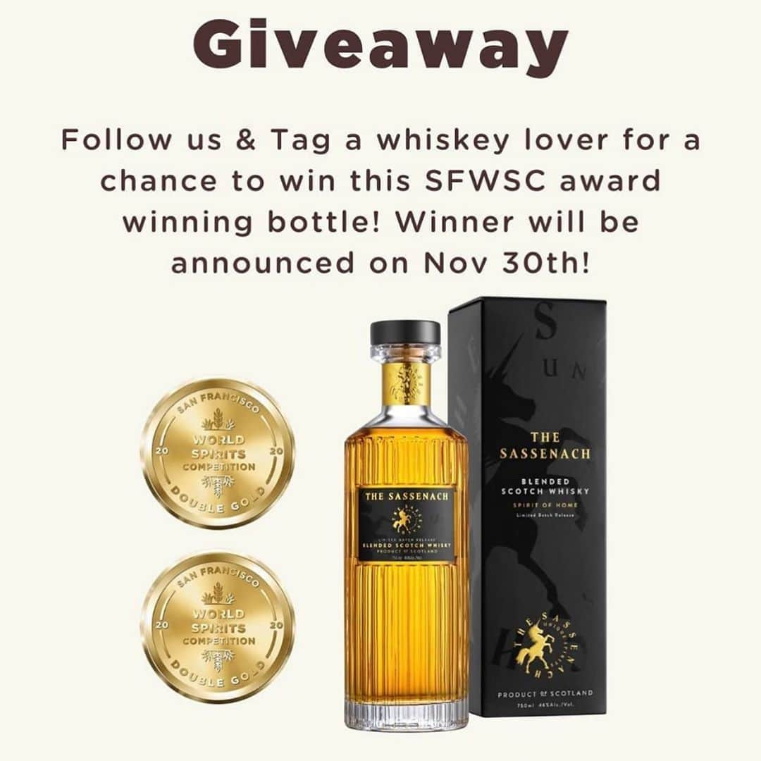 サム・ヒューアンさんのインスタグラム写真 - (サム・ヒューアンInstagram)「Great competition to win a bottle of @sassenachspirits double gold award winning whisky with @sfwspiritscomp . More news about worldwide release coming very shortly! (Tag on their profile) SLAINTE!🥃😘」11月3日 8時20分 - samheughan