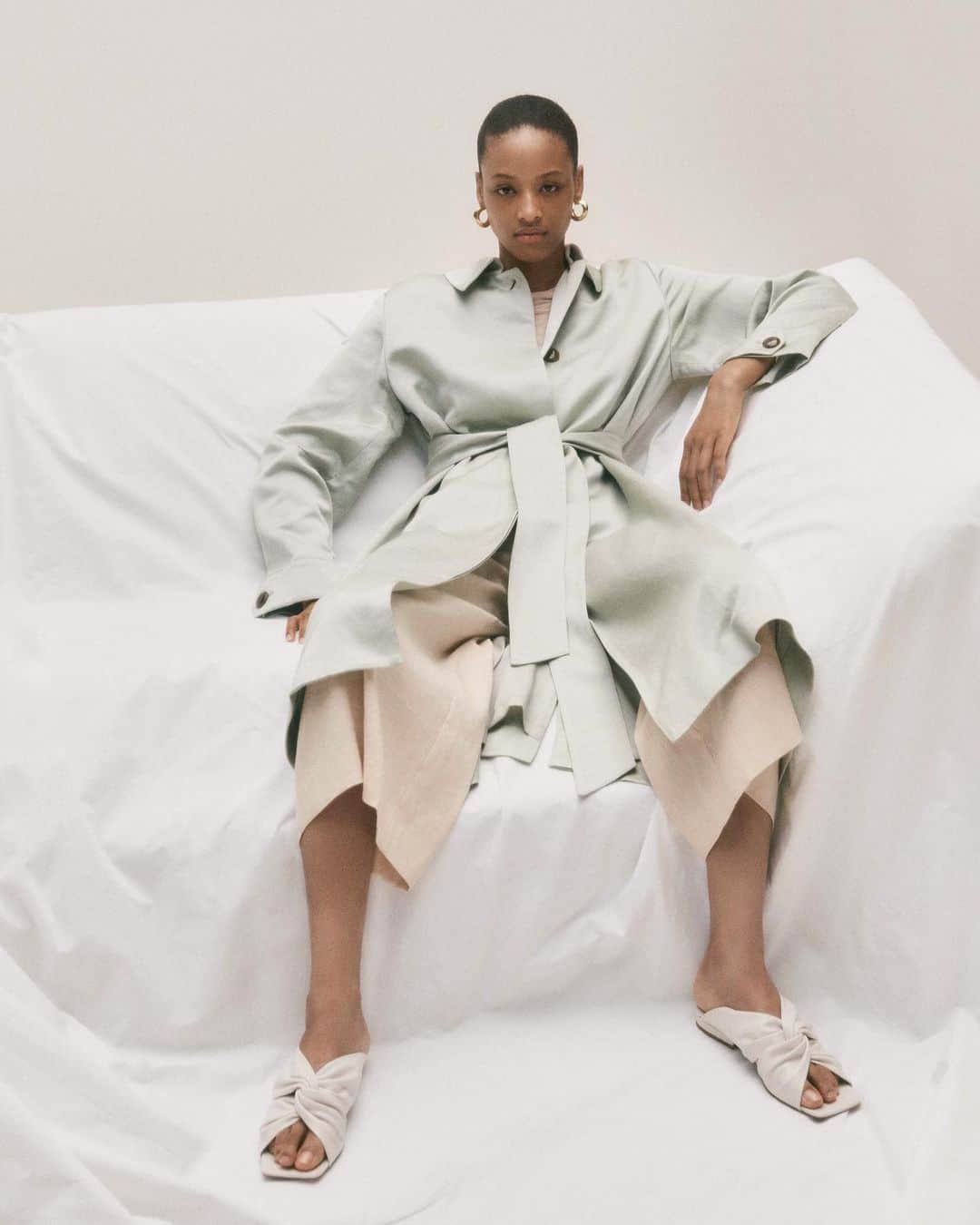 Olivia Maloneのインスタグラム：「janaye for vince spring 2021」