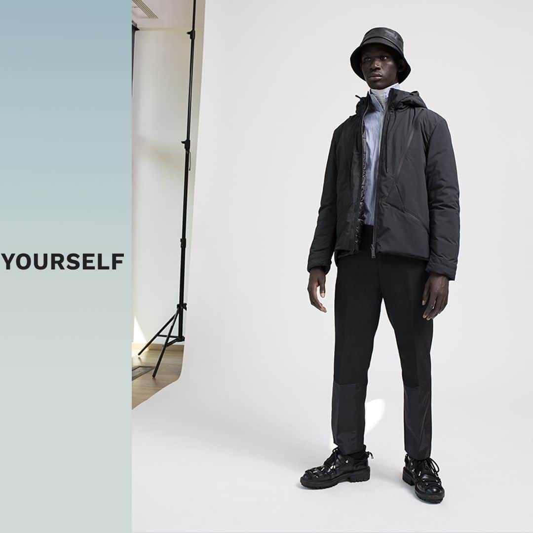 エーディーディーさんのインスタグラム写真 - (エーディーディーInstagram)「“Just be yourself, without filters, without fear of any judgment, without limits.” @fabioprincigallo   There are many ways to be yourself: discover all the ways to wear the new #add jacket. Reversible, extendable and convertible into a bag. Available online.  #fallwinter #newcollection #fw2020 #piumino #downjacket」11月3日 1時55分 - addmilano