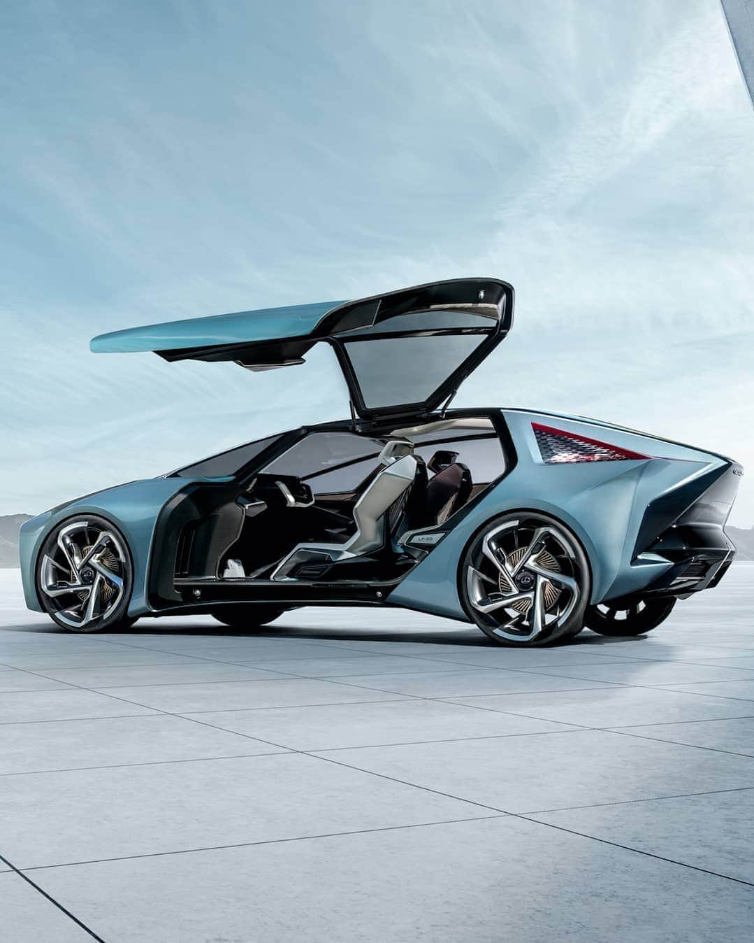 Lexus UKさんのインスタグラム写真 - (Lexus UKInstagram)「The Lexus LF-30 Electrified concept is our vision for a future battery-electric vehicle.  What do you think?  #Lexus #Design #CarDesign #Automotive #CarsofInstagram #Luxury #LuxuryTravel #Future #LexusConcept」11月3日 2時02分 - lexusuk
