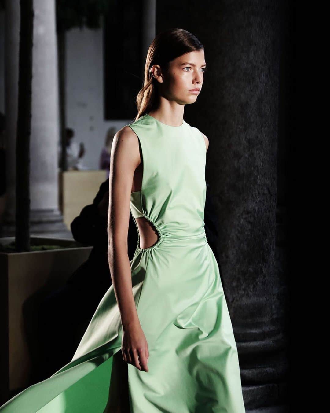 Fashion Weekのインスタグラム：「Going green at @boss 💚 Photo by @gettyimages at #MFW, September 2020.」