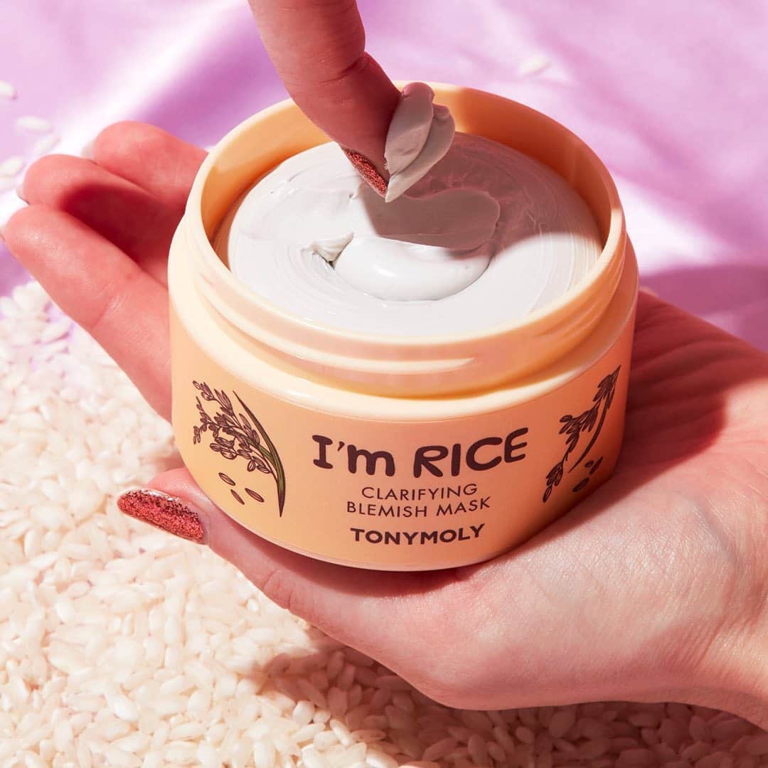TONYMOLY USA Officialさんのインスタグラム写真 - (TONYMOLY USA OfficialInstagram)「“This mask does everything from purifying pores and controlling oil and excess sebum production to soothing and hydrating your skin. This is a gentle mask that helps soothe and clarify my acne prone skin!” - @mini.glow Available now at @ultabeauty 💕 #xoxoTM #TONYMOLYnMe #ULTAbeauty」11月3日 2時25分 - tonymoly.us_official