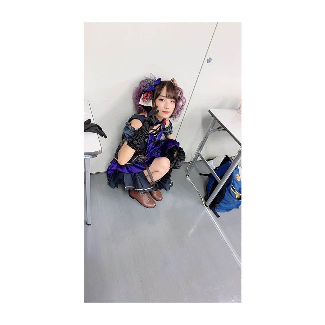 菅沼千紗さんのインスタグラム写真 - (菅沼千紗Instagram)「. 後ろに小さくみえるれいれいのかわいさたるや。」11月3日 2時30分 - chisa_suga