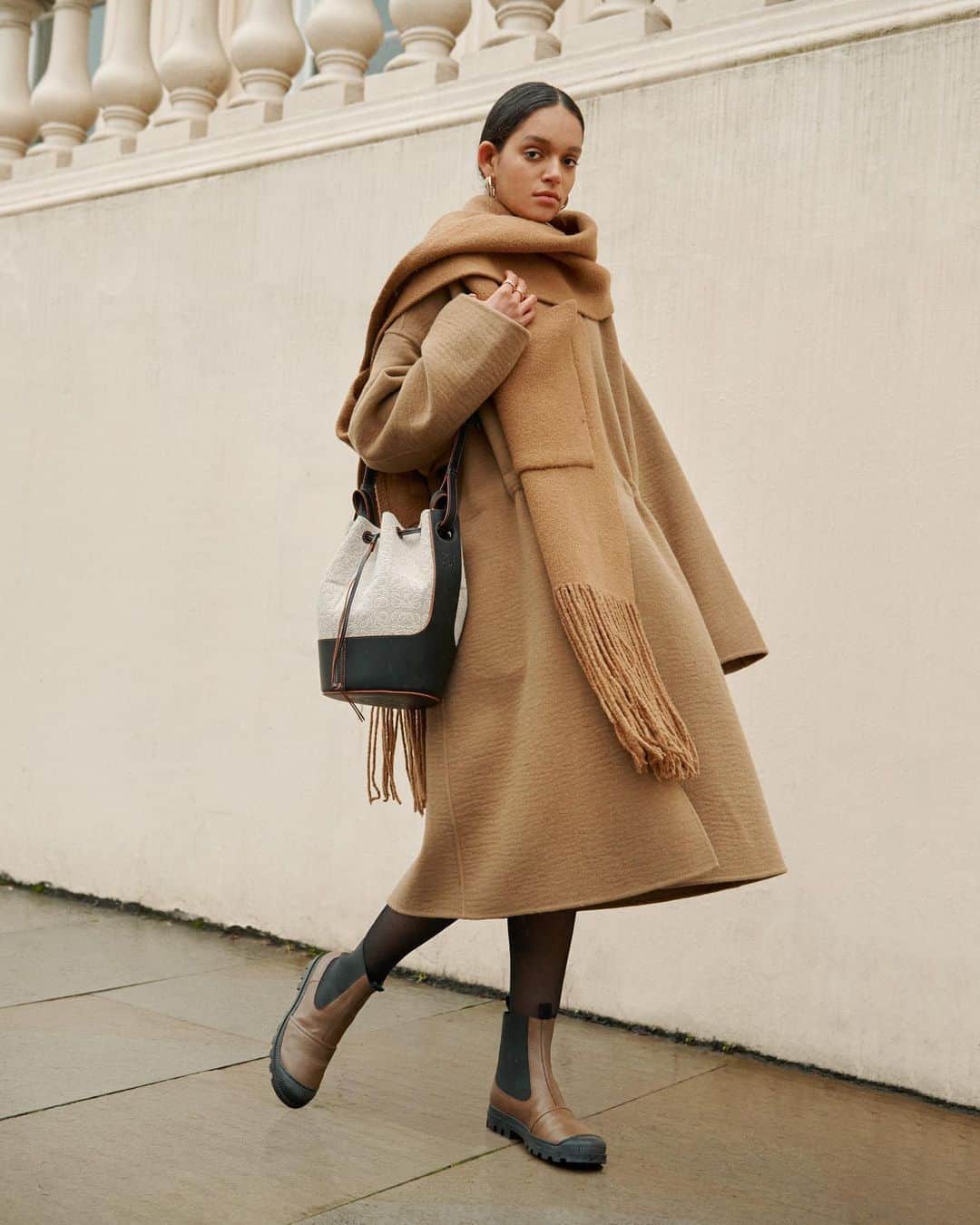 Harrodsのインスタグラム：「Every pavement is a runway when you're wearing @josephfashion.  Find #JOSEPHfashion in Fashion Lab on the Fourth Floor; find #Loewe in International Designer on the First Floor.  Harrods will be closed from end of trading on Wednesday 4th November, in line with government guidelines. You can continue to access in-store departments from home with our remote personal shopping service, Virtual Concierge, as well shop online at harrods.com. Head to our link in bio to find out more.  #Harrods #HarrodsFashion」