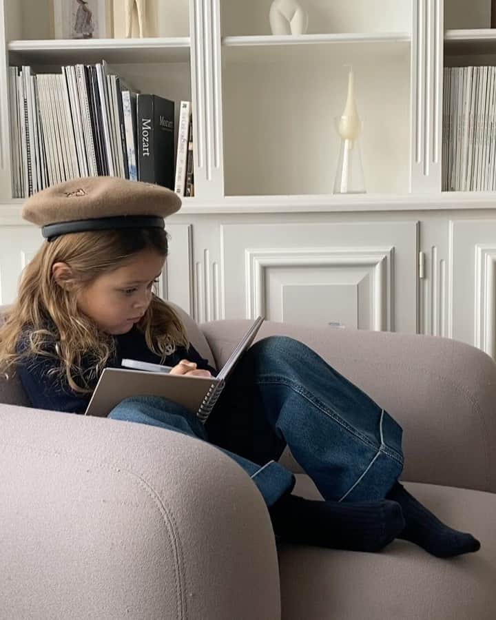 Mathilde Goehlerのインスタグラム：「Can’t believe you will be in school next year 🥺」