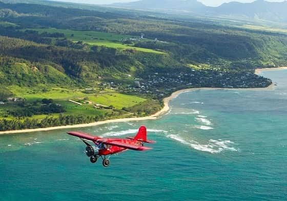 ハワイアン航空さんのインスタグラム写真 - (ハワイアン航空Instagram)「In honor of #NationalAviationHistoryMonth, we'll be sharing some iconic moments in Hawaiian Airlines' history over the next few weeks.✈️⠀ ⠀ Our aviation journey began in 1929, when the Inter-Island Steam Navigation Company launched Hawai‘i's very first airline, Inter-Island Airways -- now known as Hawaiian Airlines. To help generate excitement for commercial air travel within the Islands, our iconic Bellanca CH-300 Pacemaker welcomed guests onboard for a $5 sightseeing tour around O‘ahu. And on November 11, 1929, we launched our first scheduled flight from Honolulu to Hilo (via Maui). ⠀ ⠀ -------------------------------- We also have some great news! In celebration of #NationalAviationHistoryMonth and to get a headstart on holiday shopping, a limited supply of our Hawaiian Airlines Heritage Collection items are available for sale at our partner, Malibu Shirts. Visit MalibuShirts.com/Hawaiian-Airlines to view this collection.」11月3日 5時00分 - hawaiianairlines