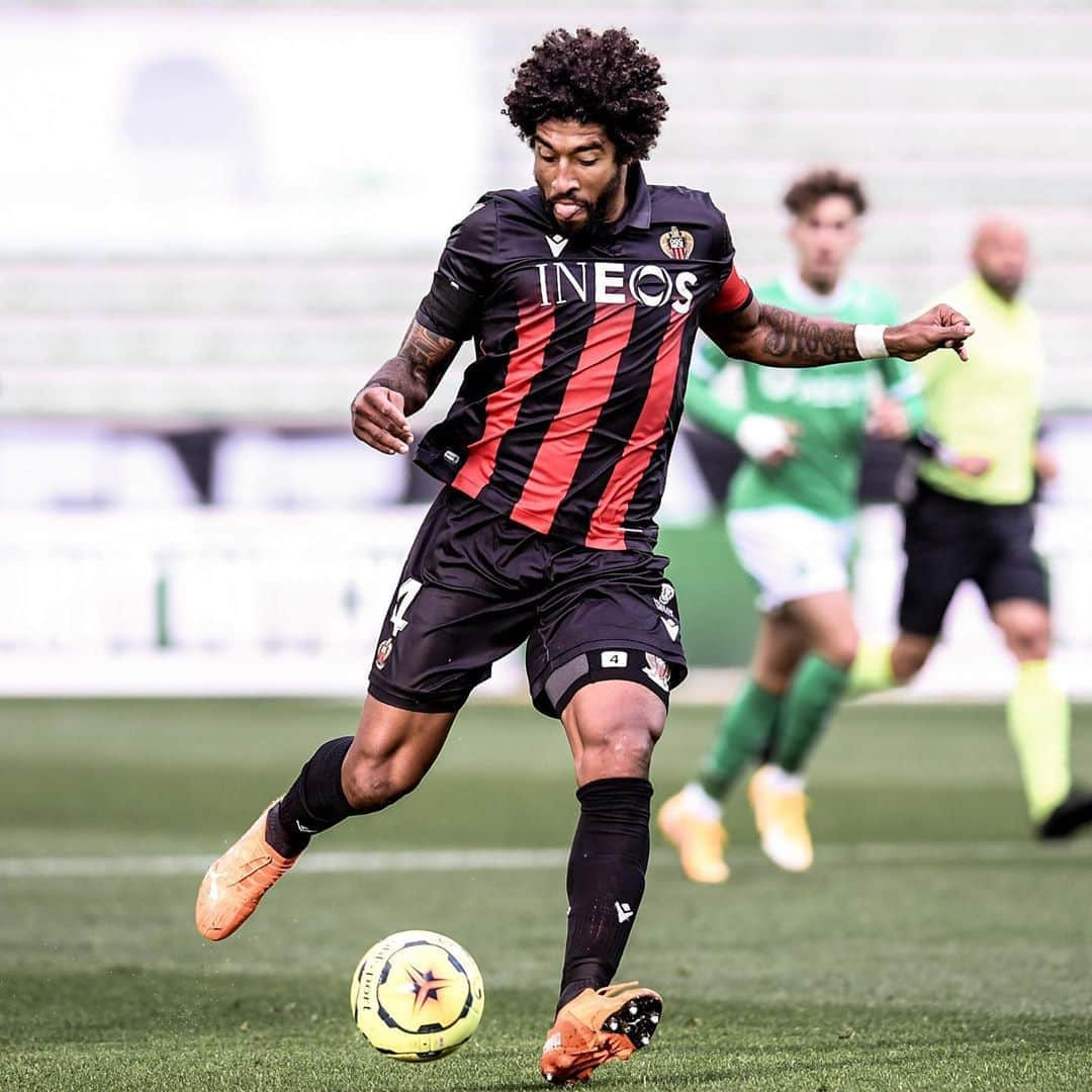 リーグ・アンさんのインスタグラム写真 - (リーグ・アンInstagram)「🚑 Énorme coup dur pour l'@ogcnice qui perd pour de longs mois son capitaine @dantebahia !  . Nous souhaitons un prompt rétablissement à « El CommanDANTE » ! 💪 . We wish a speedy recovery to Dante! . #Nice #OGCN #Dante #Ligue1UberEats」11月3日 5時18分 - ligue1ubereats