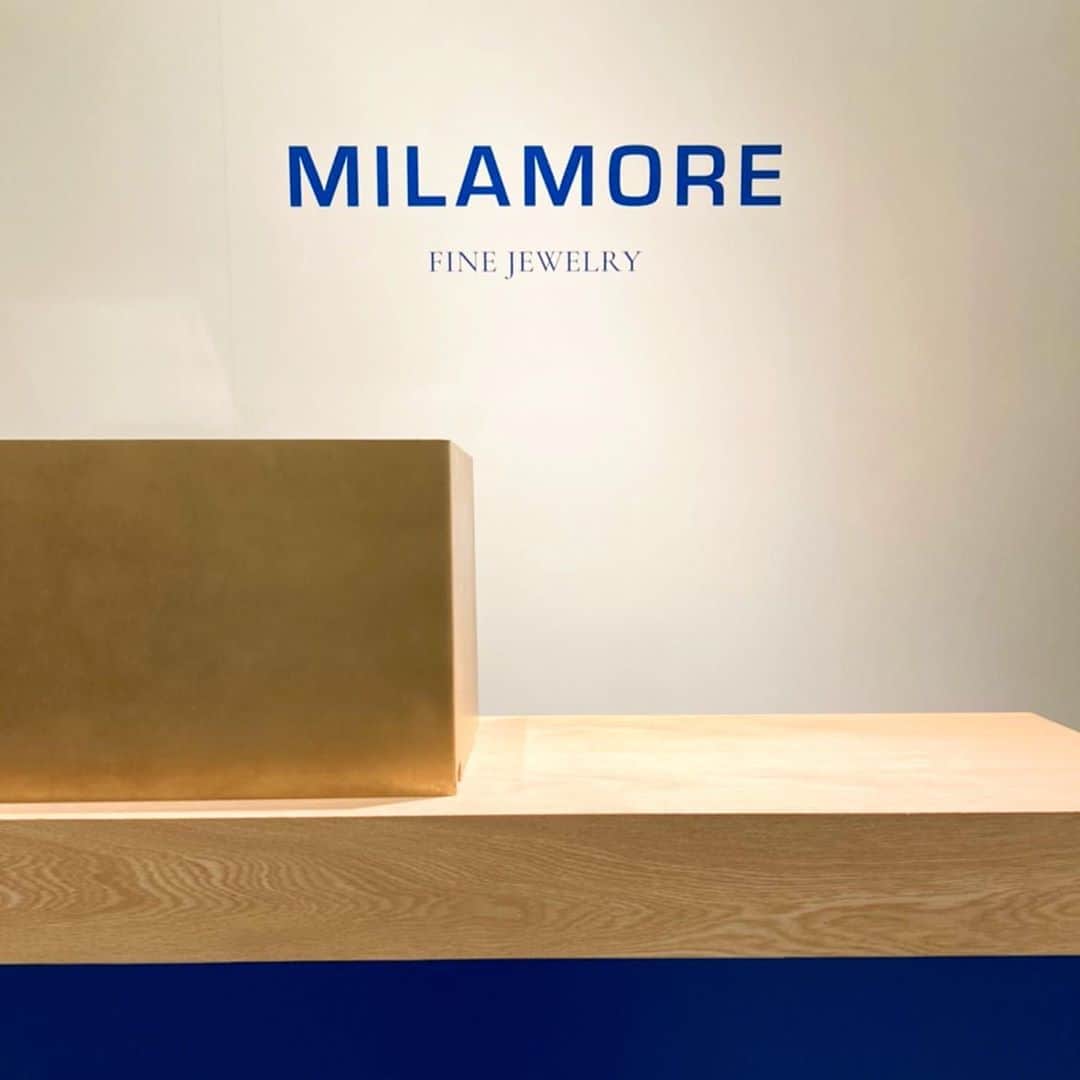 稲木ジョージのインスタグラム：「ジャパンチームが運営しているアカウント @milamore_japan が開設されましたー！日本語のみの投稿だけではなく、僕から直伝されたジュエリーのスタイリング術を学んだかわいいスタッフたちが店頭でもDMでもご相談していただけます！そしておかげさまでパルコポップアップも無事に終わり、これからは一旦青山ショールームへ戻りますが、11月18日から24日まで新宿伊勢丹一階にてポップアップをさせていただきます🙊👏ブランド誕生から19か月でよくジャパンチーム頑張ってくれてると思う😭👏宝石について、ミラモアの世界感とストーリーそしてスタイリングについて勉強したい方は店舗もしくはDMして絡んであげてね💕 So proud of my Japan team🙏 Thanks for putting together of my popup at @parco_shibuya_official 🤩 Next stop, @isetan_shinjuku 😎 All products are purchasable via @milamorejewelry DM or our official website and we ship worldwide 🌎💫」