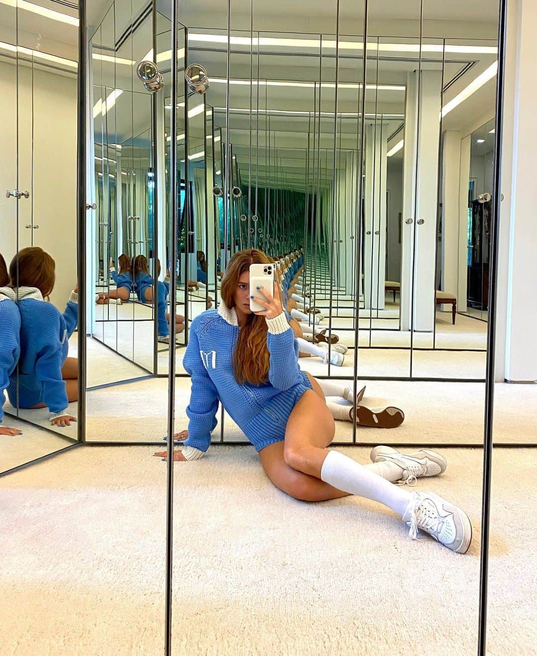 マリーナルイバルボサさんのインスタグラム写真 - (マリーナルイバルボサInstagram)「Blue tones」11月3日 7時42分 - marinaruybarbosa