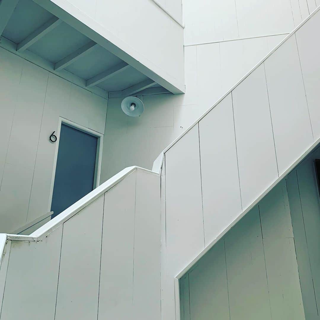 沖野修也のインスタグラム：「#nozawaonsenlodge #masatakayoshizaka #lecorbusier #nagano #japantour」