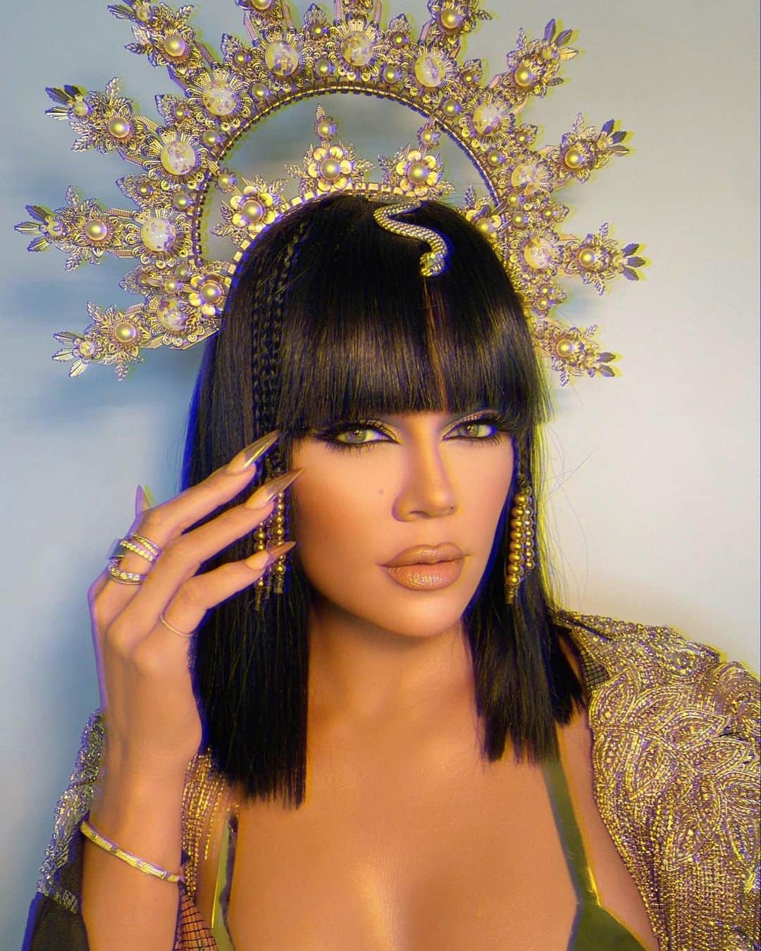 クロエ・カーダシアンさんのインスタグラム写真 - (クロエ・カーダシアンInstagram)「Ｃｌｅｏｐａｔｒａ」11月3日 8時02分 - khloekardashian