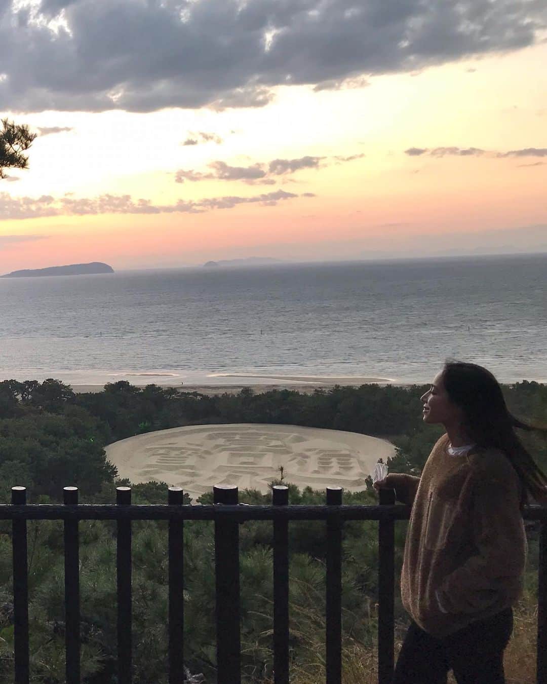 DJ MANAMI（松迫愛実）のインスタグラム：「銭形砂絵﻿ ﻿ ﻿ #香川 #なんせ夕日が綺麗 #4回来てる」