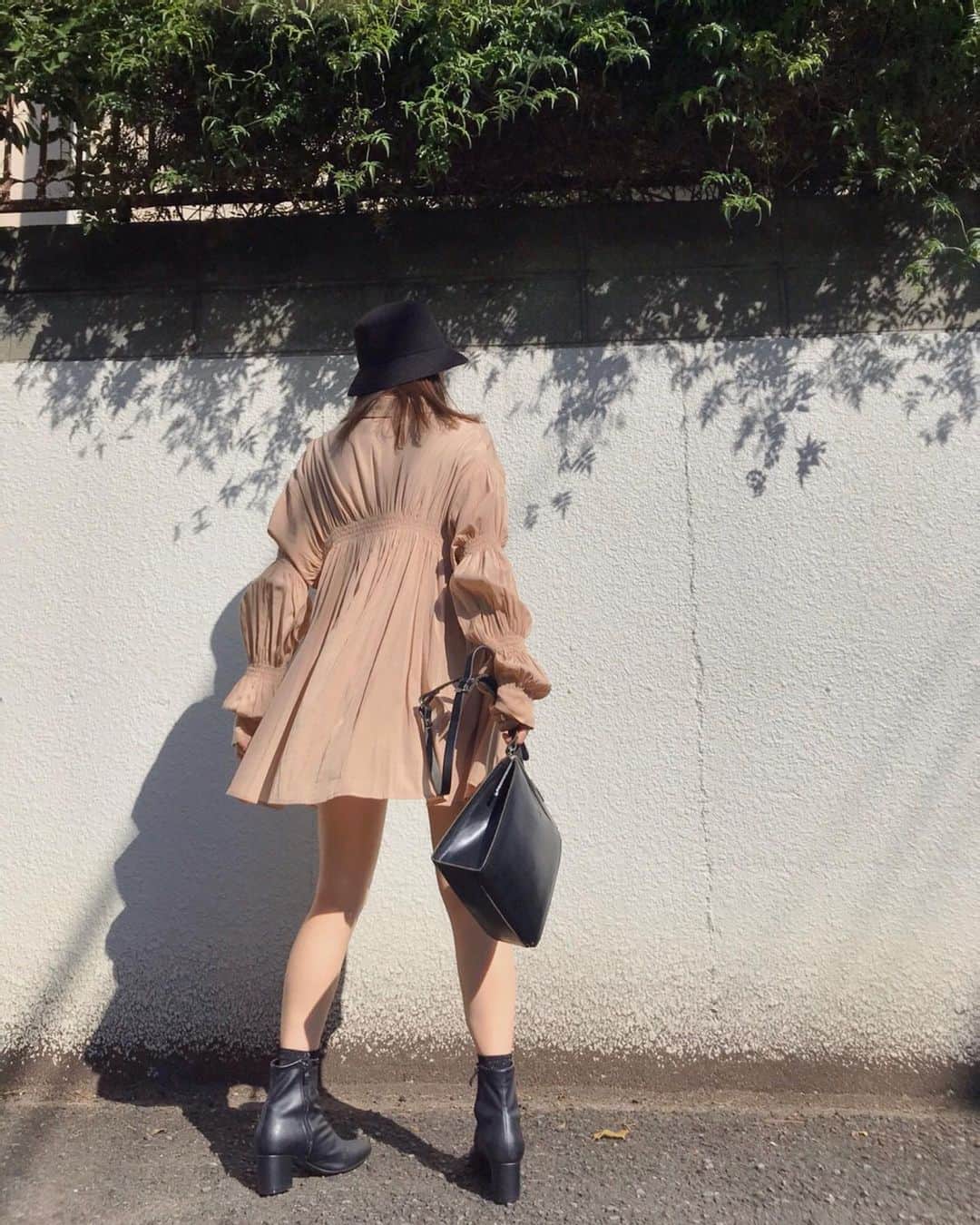 後藤夕貴のインスタグラム：「#ゆき_code  ㅤ ＿＿＿＿＿＿＿＿＿＿＿ #newera #amail #iami #大人コーデ #大人カジュアル #シャツコーデ #シャツワンピ #157cm #157cmコーデ  #美人百花 #美人百花Flowers」