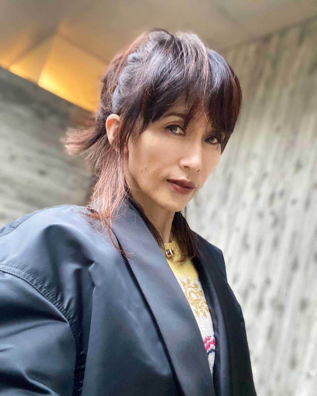 工藤静香さんのインスタグラム写真 - (工藤静香Instagram)「今日はTV番組のリハーサルに行って来ました😊23年振りくらいに、この歌を歌ったような🤣🤣🤣🤣詳しくはまたお知らせさせてください。  @emporioarmani  @maisonvalentino  @dior  @dickies」11月3日 17時38分 - kudo_shizuka