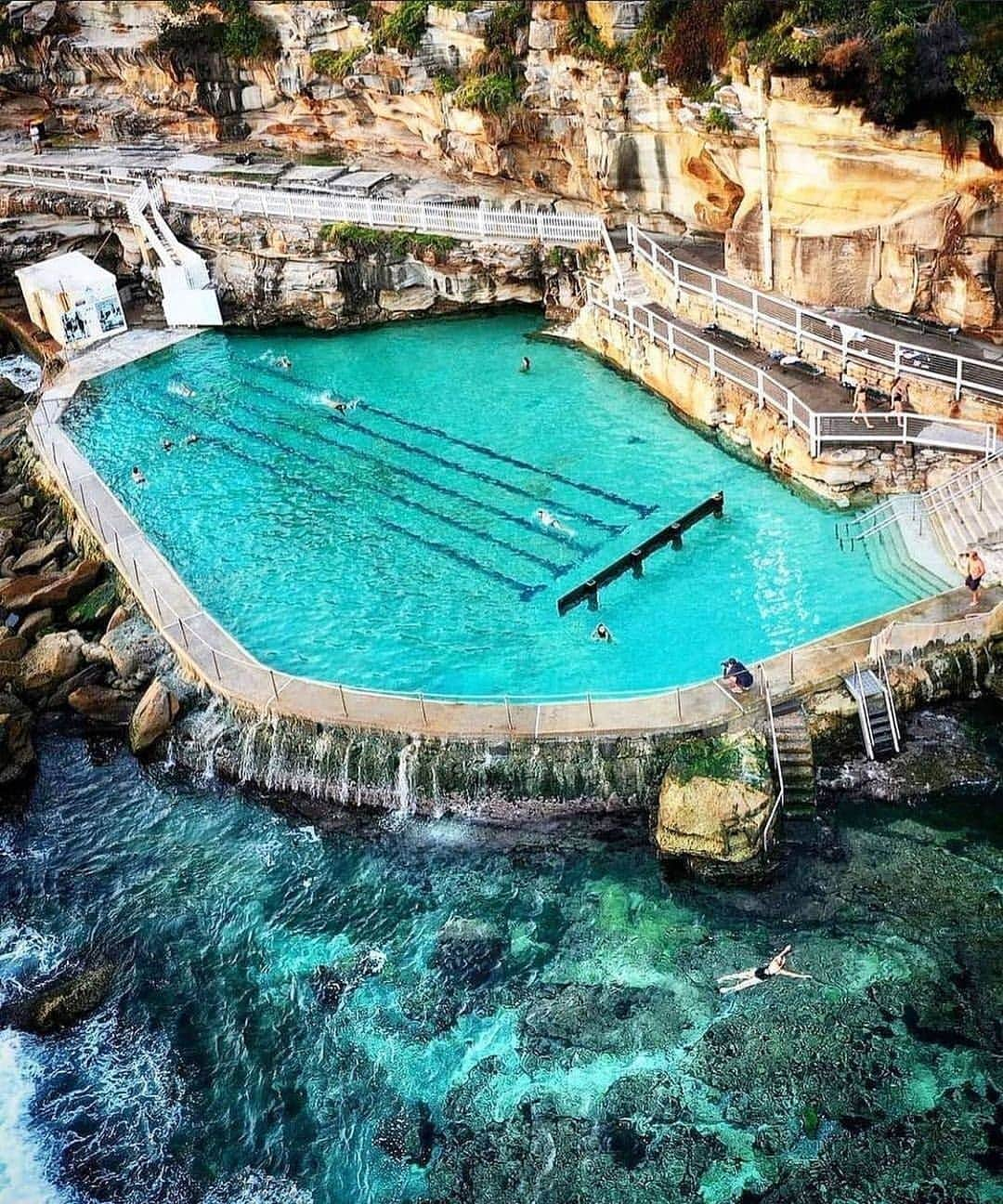 ジャスティン・マッテラさんのインスタグラム写真 - (ジャスティン・マッテラInstagram)「Planning on swimming here during lockdown. 🏊‍♀️😍🚀 #triathlonworld ——— Tag someone you’d swim with here 😍👇 - Follow @tri3oost for more! Repost @triathlon_globe .  . . . . . #swim #swimming #swimmer #swimmingpool #swimmingpools #triathlon #triathlete #triathlontraining #swimbikerun #triathletes #ironmantraining #ironmantri #triathlon_in_the_world #swimmingtime #swimtime #trilife #triathlons」11月3日 17時40分 - justineelizabethmattera