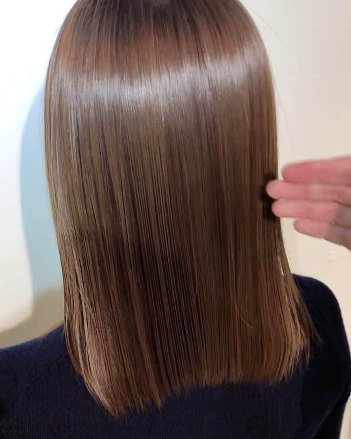 のインスタグラム：「ちゅるんちゅるん嬉しい＾＾﻿ #酸熱トリートメント﻿ 3日目？くらいだけど、ドライヤーが何より楽ちん🥰☝️﻿ ﻿ ミスコンの時からお世話になりっぱなしの熊さん( @y.kumagai )ありがとうございます🧸🤍」
