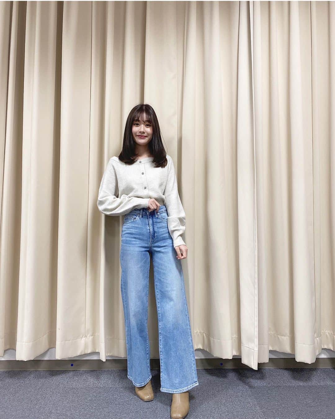 加藤美南のインスタグラム：「今日の私服Ⓜ︎ ニットとジーンズ🧶👖@hm」