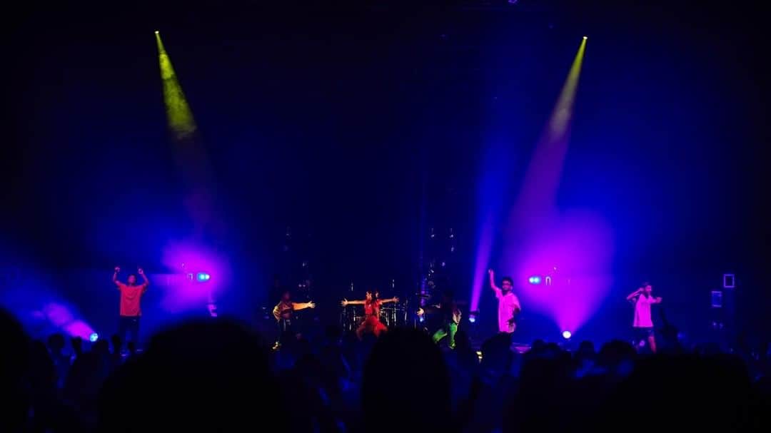 ORANGE RANGEのインスタグラム：「🍊#ORANGERANGE🍊 今夜の #レンジのライブ はこの曲🍍」