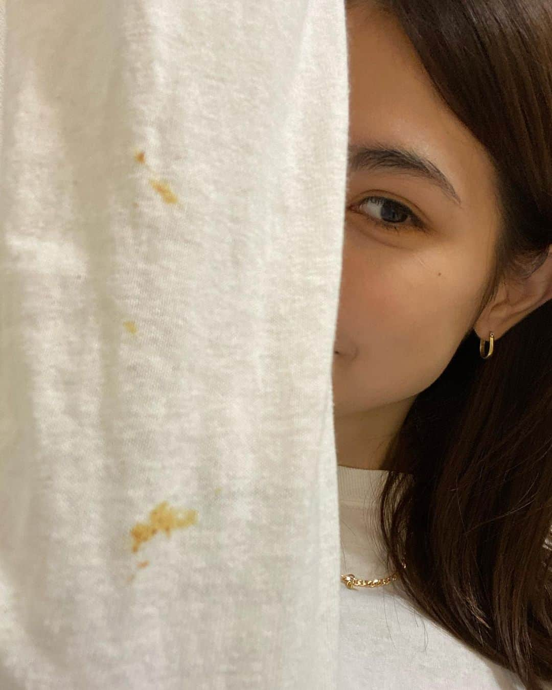 瀬奈ユウリさんのインスタグラム写真 - (瀬奈ユウリInstagram)「🍝🍅🌋💥 ロンTの袖汚しがち〜🕺いぇ〜い🕺 二枚目がリアルな感情でてるよ！ Me feat. Tomato sauce  . #tomatosauce」11月3日 18時03分 - yuuri_sena