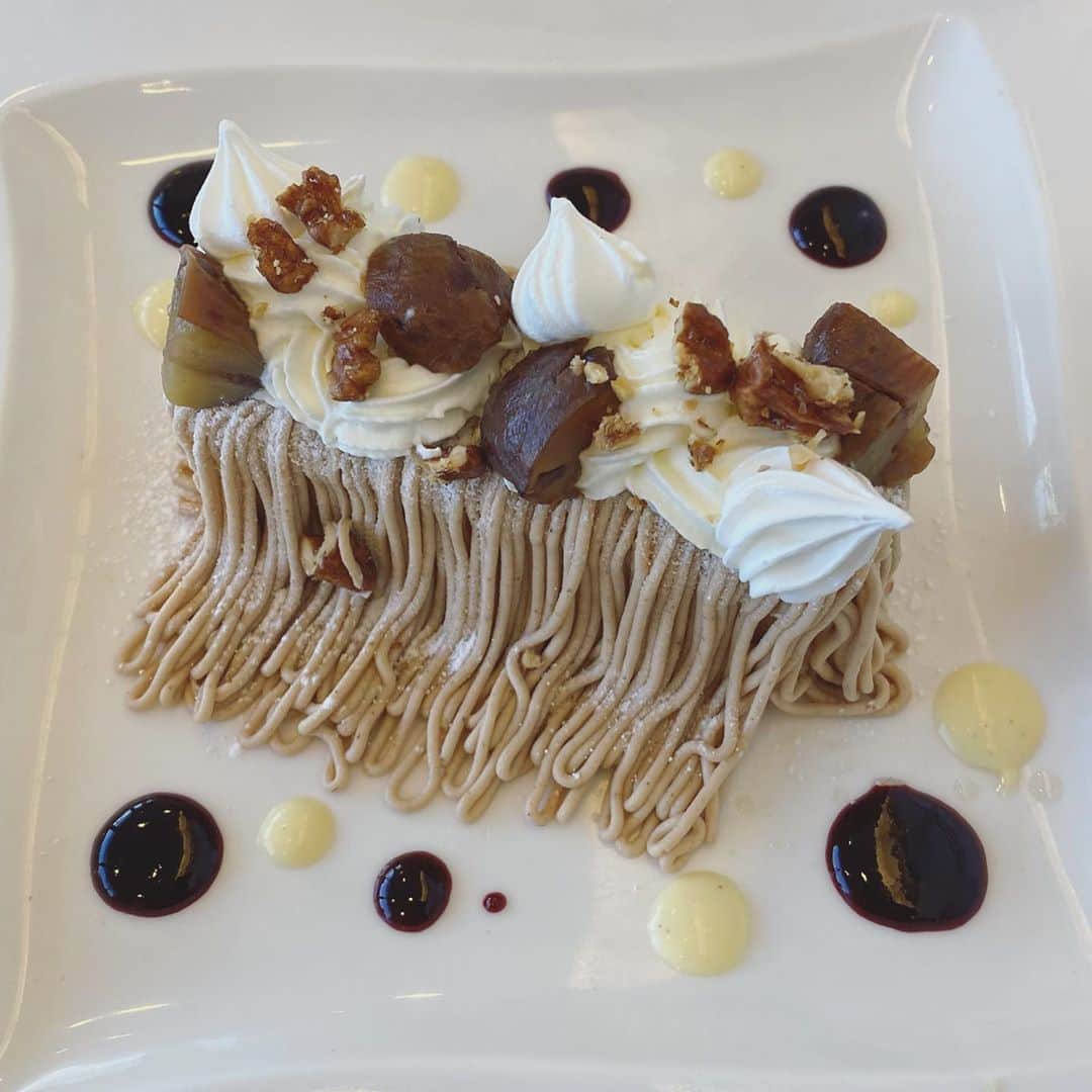 秋山衣梨佳のグルメインスタ