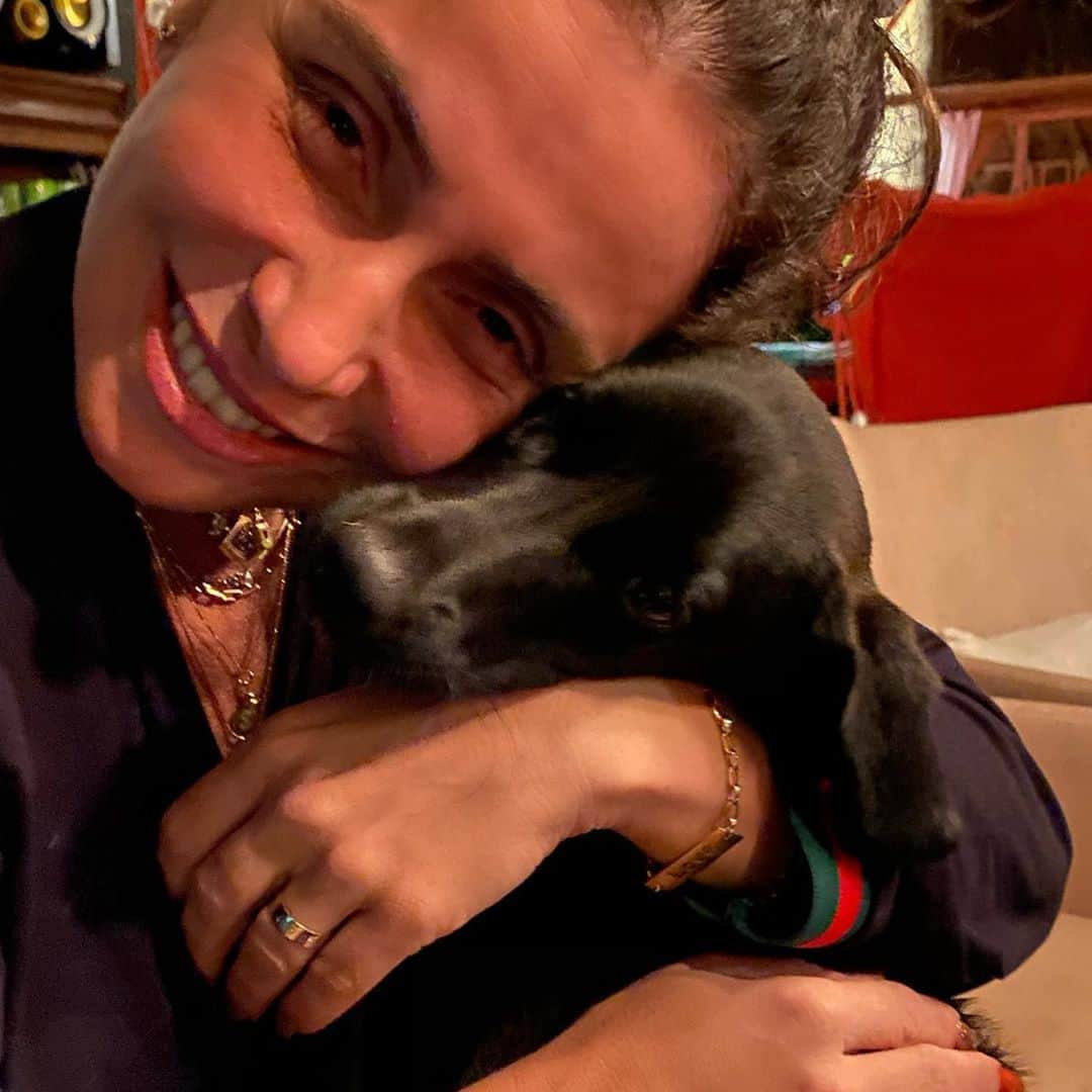 Giovanna Antonelliのインスタグラム：「Sou linda mamãe! 🐕‍🦺 #dolardog」