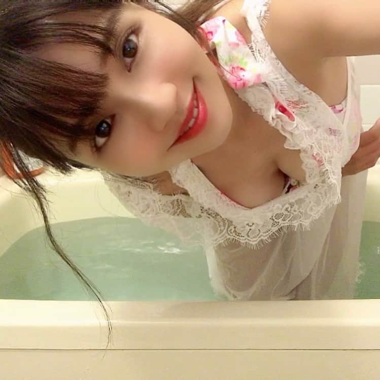 茜結のインスタグラム：「茜結YouTubeチャンネル登録してね💗お願い  千人まであと40人！  今年中にチャンネル登録者数千人目指して  達成したら携帯でYouTube生配信！！  https://www.youtube.com/channel/UCN2-KtFYsRgbrMaeR_n25BQ  #茜結#グラビア#グラドル #女優#役者#ナレーター#youtuber #youtuber好きな人と繋がりたい #youtubechannel #可愛い女の子 #大人可愛い #綺麗になりたい #低身長#水着コーデ #シングルマザー #綺麗なお姉さん #熟女 #カメラマンさんと繋がりたい #撮影モデル #撮影 #cute #beautiful #beautifulpeople #お洒落さんと繋がりたい #お洒落 #可愛くなりたい #可愛い女の子 #可愛い子と繋がりたい #美少女 #美魔女#ベビードール」