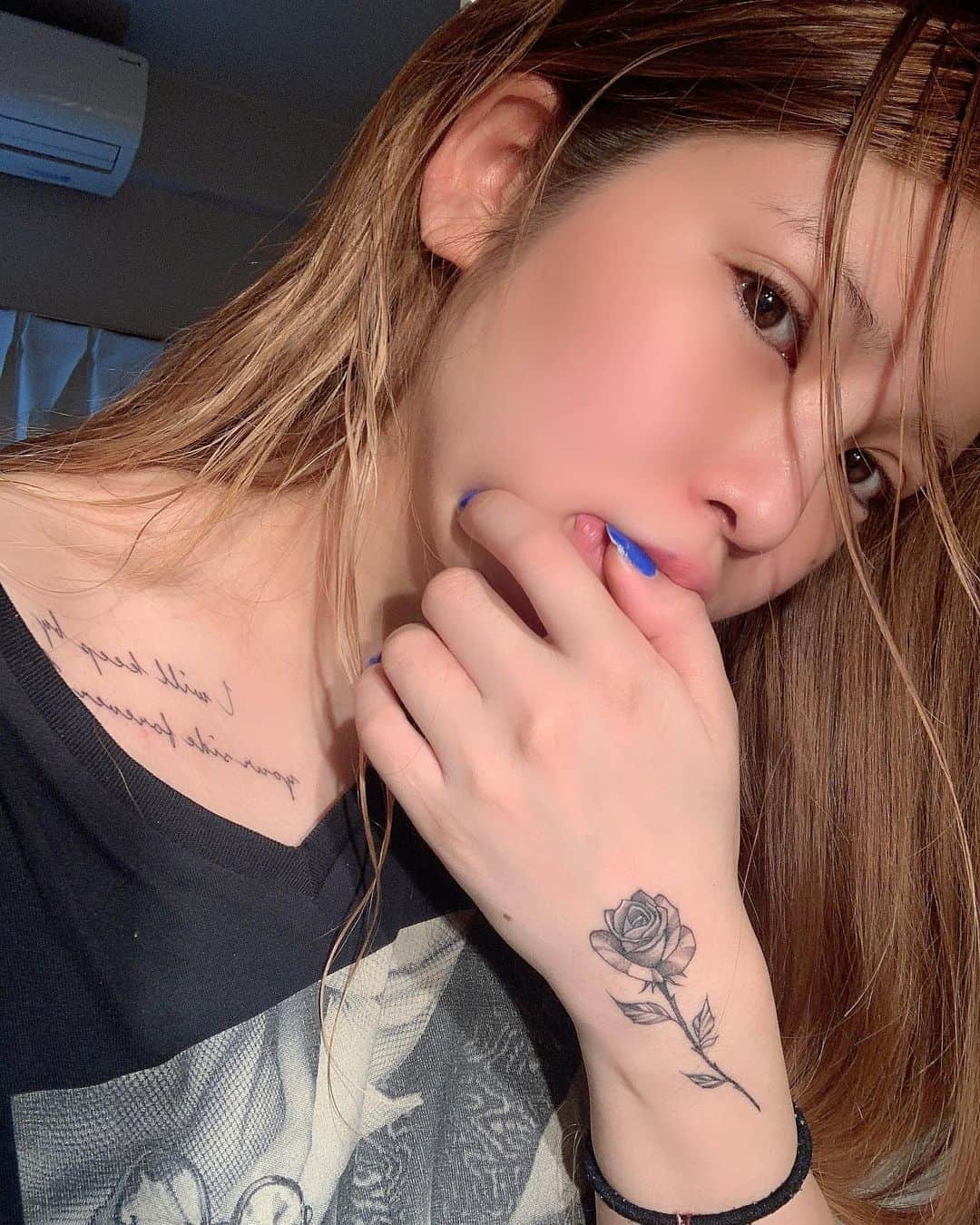 坂口杏里のインスタグラム：「あなたは私の中日に 永遠と います、  ラブ  bySEA 遊びに来てね？？ 飲みに来てね😊🎉」