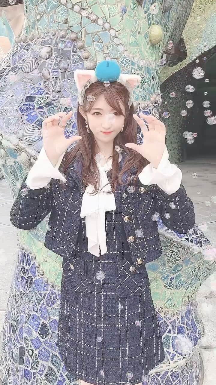 れみぱんのインスタグラム：「楽しかった思い出🐱🎨 このシャボン玉めちゃ良い🌈 公園で遊ぼ🎉w」