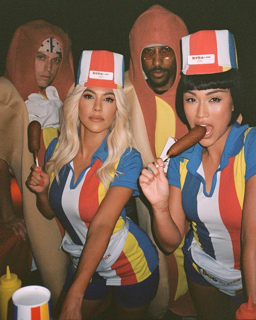 コートニー・カーダシアンさんのインスタグラム写真 - (コートニー・カーダシアンInstagram)「Hot diggity dog!」11月3日 12時55分 - kourtneykardash