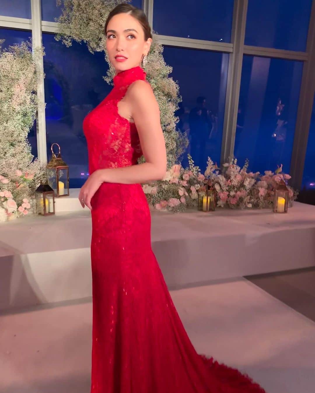 ダンシーシャノン美沙さんのインスタグラム写真 - (ダンシーシャノン美沙Instagram)「Happy to be back in wedding dress .❤️  #wedding #model #hongkong #tokyo #japan #japanese #weddingdress #dress #red #2020 #beautiful #life #love #party」11月3日 13時06分 - shannon.fancy