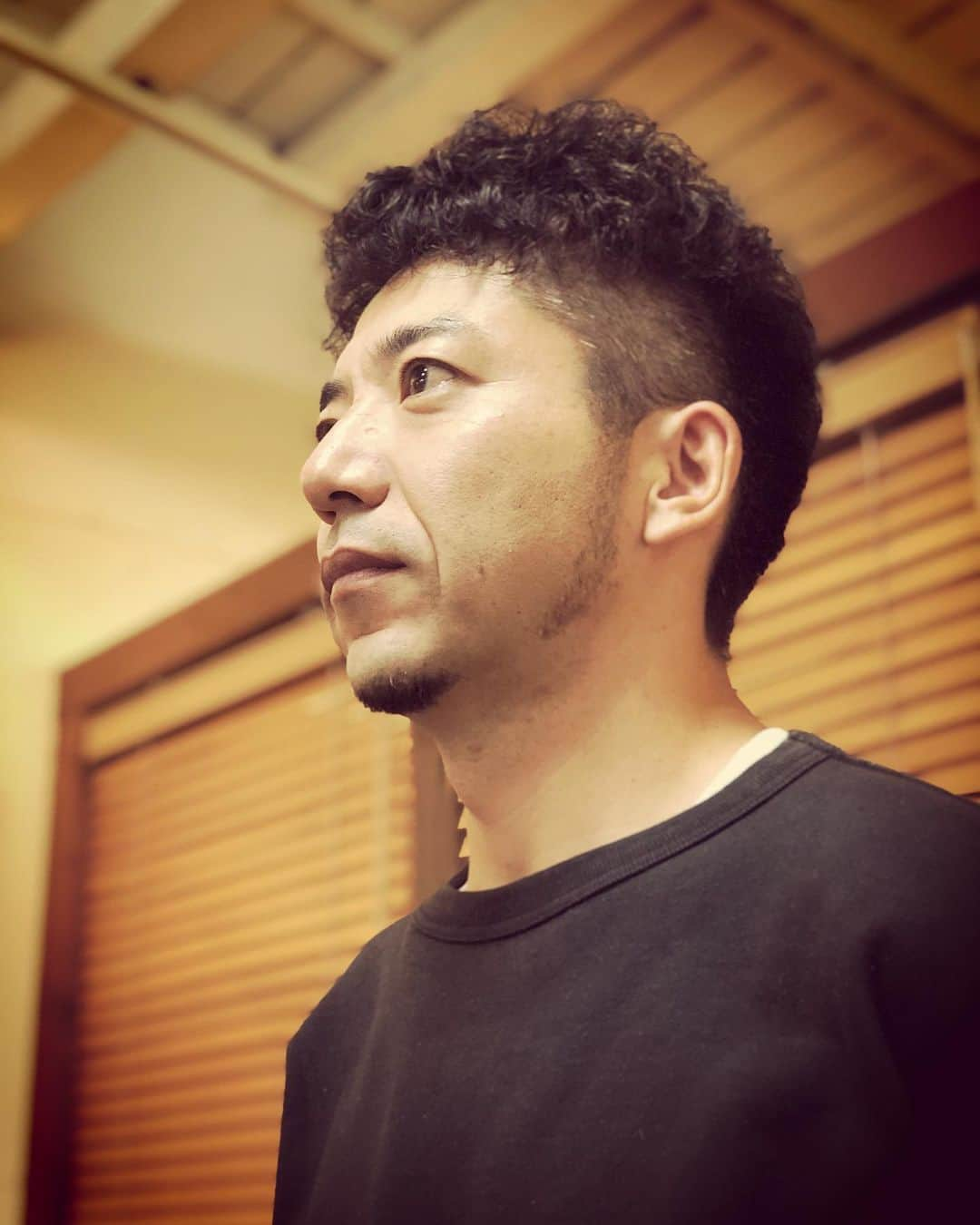 杉本知香さんのインスタグラム写真 - (杉本知香Instagram)「イチモツパーマ。  森さんシブい😆😆😆  #中目黒美容室 #どぶろっく森 #どぶろっく  #大きなイチモツ #イチモツ音頭 #やらかしちまった  #もしかしてだけど」11月3日 13時31分 - sugimotoc