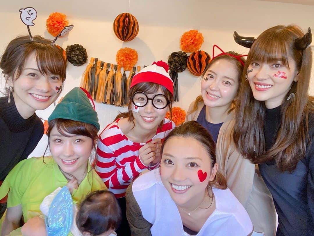 伊藤京子さんのインスタグラム写真 - (伊藤京子Instagram)「. 先日は先輩宅で子供ちゃん達と仮装しハロウィンパーティーをしました🎃✨ 私が何に仮装したかわかりますか？ 初めての出張レストランも体験し美味しいごはんを堪能しましたよ🥰 . #ハロウィン#ハロウィンパーティー #仮装#フリーアナウンサー#セントフォース#centforce」11月3日 13時39分 - kyoko_ito1128