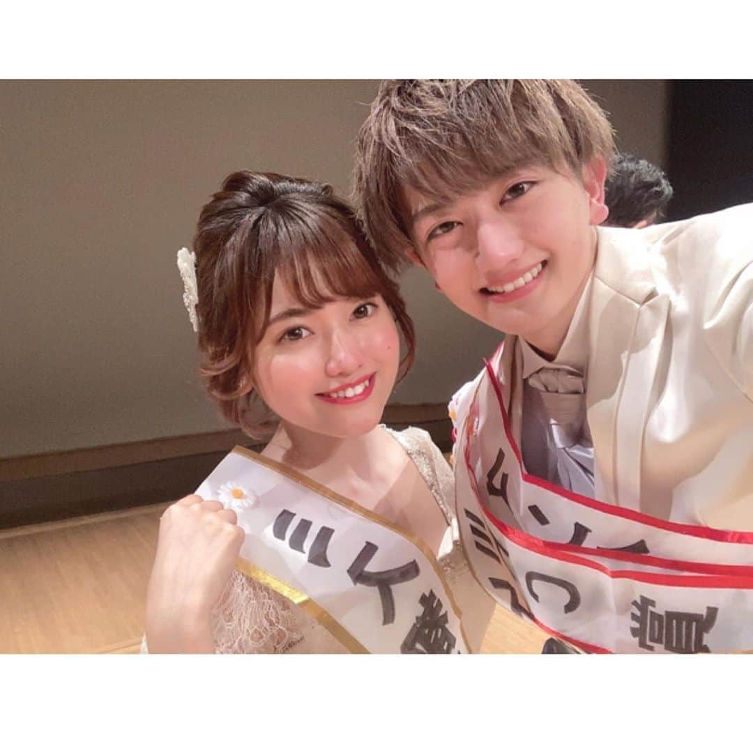 齋藤舞さんのインスタグラム写真 - (齋藤舞Instagram)「・ ・ この度、  👑ミス都立大グランプリ 🔸ミスリゼクリニック賞 🔸mysta賞 🔸ルルルン賞 🔸リゼクッキング賞 🔸リゼハロウィン賞  を受賞することができました👑✨ 素直に嬉しい気持ちでいっぱいです！  ただの大学生である私が、どれだけの人に応援していただけるんだろう、と楽しみより不安の方が大きかったですが予想以上にたくさんの人が温かい応援の言葉をくださったこと、感謝の気持ちでいっぱいです🌸  超絶マイペースな私は、活動中SNSやさまざまな活動に追われて定期的にキャパオーバーになってしまいましたが、そんな時、相談に乗ってくれた運営の方々や友人たち、そして、ありのままの舞ちゃんでいいんだよ、と優しく受け入れて応援してくださった皆さんのおかげで最後まで駆け抜けることができました。  応援してくださった皆さん、このミスコンを成功させようと尽力してくださった運営の方々、そして個性豊かで魅力沢山のファイナリストのみんなに出会えたことは一生の宝物です。 あっという間で濃密な3ヶ月半、たくさんの応援、本当にありがとうございました！❤︎ ・ ・ ・ ・ ・ 当日のウェディングドレスは#ワタベウェディング 様のドレスを着ました！👗✨  皆のドレス姿、タキシード姿本当に素敵でした...😭ワタベウェディング様は #リゾートウェディング も広く展開されているそうです！  一生に一度あるかないかの貴重な体験ができ、とても幸せでした❣️ありがとうございました✨  ・ ・ ・」11月3日 19時10分 - misstmu2020no3