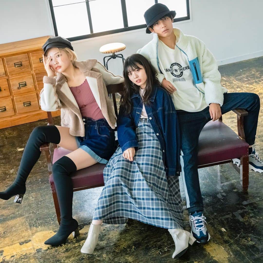 Popteenさんのインスタグラム写真 Popteeninstagram 1年中着まわしできる デニム をプチプラで買えて 11月のおしゃれにも活用できるコーデをpopteen12月号で紹介中 3 333以下のアイテムが大集合 お得におしゃれしたいティーンズは必見だよー