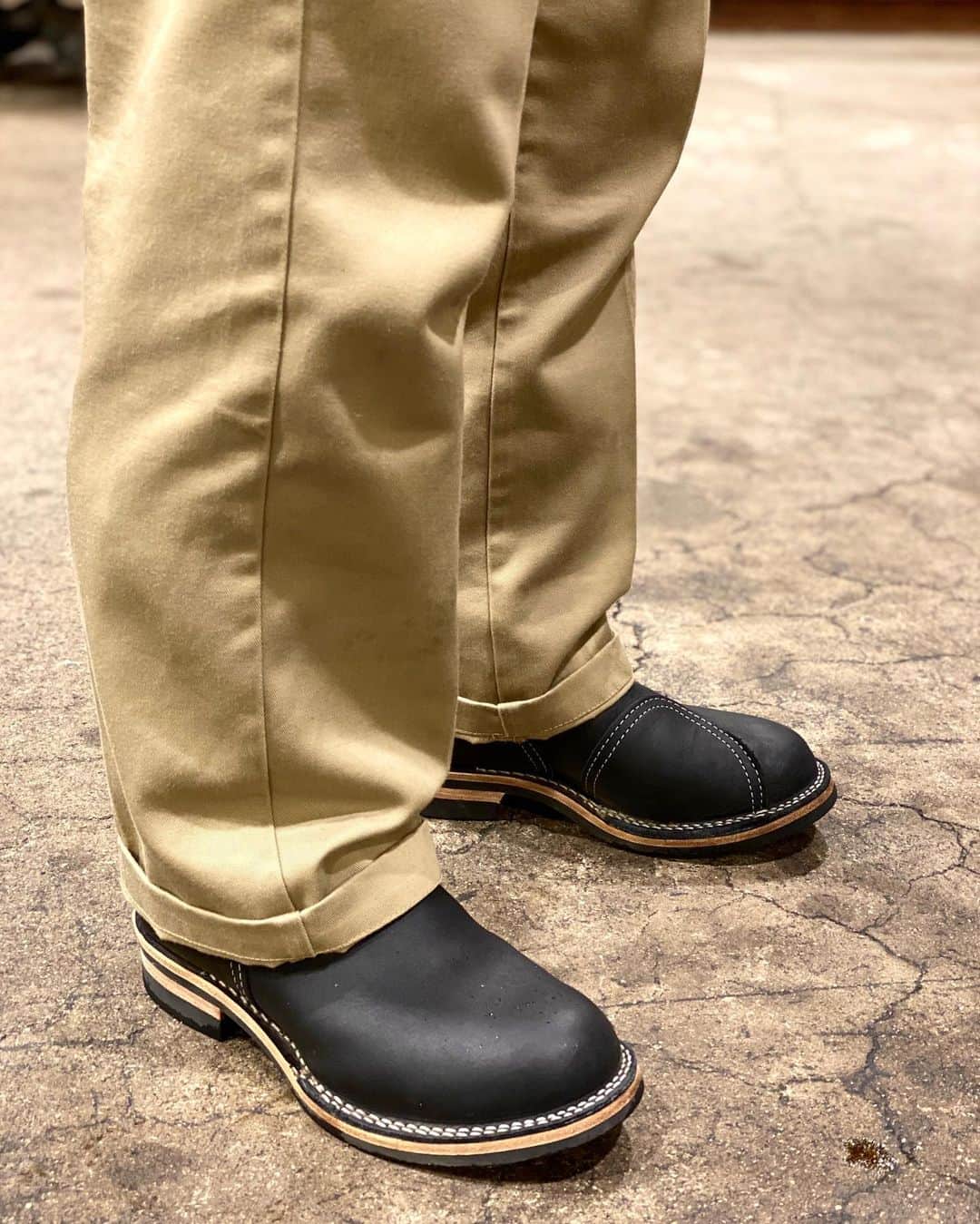 のインスタグラム：「My WESCO! "Boss"  #mywesco #wesco #boss #black #leather #430sole #shiftpatch #boots #workboots #westcoastshoecompany #scapoose #oregon #usa #wescojapan #wescoosaka #wescoebisu #wescosetagaya #wescokanazawa」