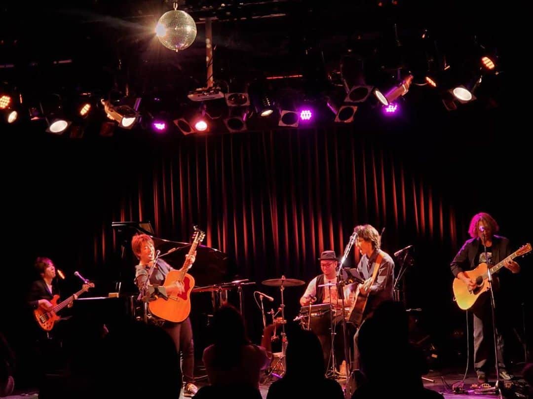 庭瀬幸一郎 のインスタグラム：「Yokohama mint hall オープンお祝いN.U.color ワンマンライブ  またしても全て出し切り〜の、ヘロヘロ〜の、ハラヘリ〜の。  ライブって良いですな！  次のN.U.colorライブを画策中 朗報を待っててー！  ハラヘリ〜♪」