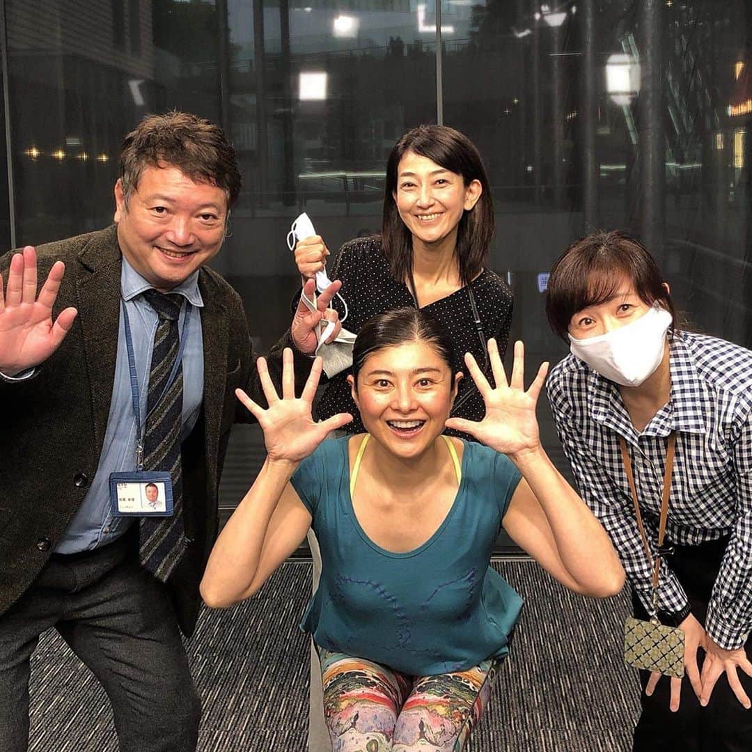 間々田佳子のインスタグラム：「緊張の30分が終了‼️ 放心状態…😵  #日テレカラダウィーク 企画 #トルチャ #顔の筋トレ #コアフェイストレーニング #たるみ改善  #間々田佳子」