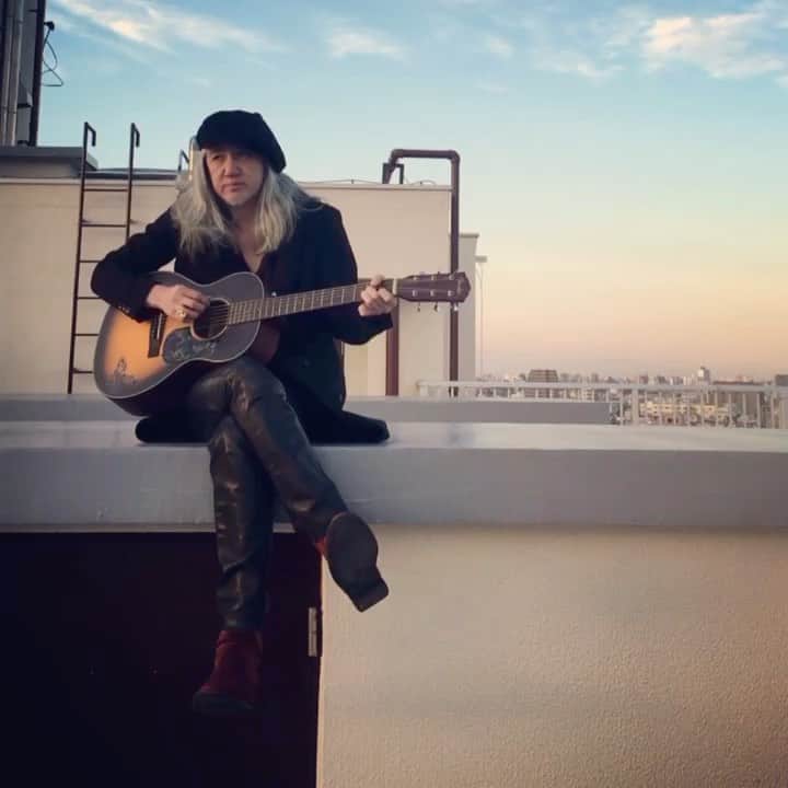 イマイアキノブのインスタグラム：「♣︎ 視聴本日最終日 11.3(火) 19：00 (視聴期限23:59まで)  “THE BITTEREST PILL” @ CLUB Que 下北沢  出演 イマイアキノブトリオ TOKIE & #STDRUMS NAkidZ  配信 ￥2625 Bitfan [clubque.bitfan.id/events/293]   #tokie #stdrums  #nakidz #imaiakinobu  #イマイアキノブ #山本久土 #サトウミノル」