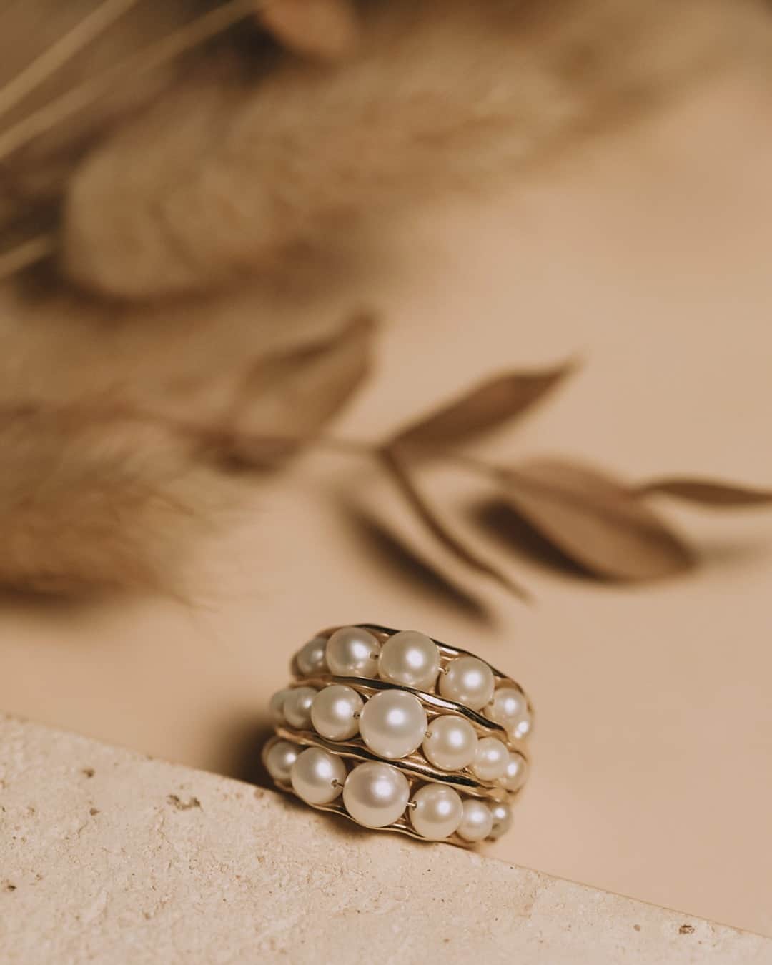 グーセンス パリのインスタグラム：「GRAINE DE GEMMES ring. . . 📷 by @alix.marnat」