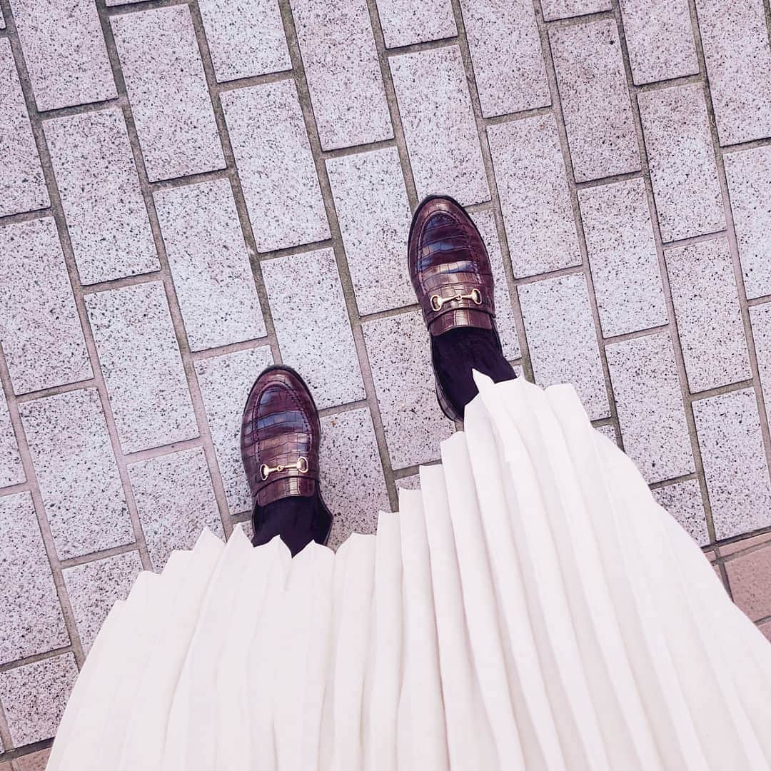 高山侑子さんのインスタグラム写真 - (高山侑子Instagram)「. ローファーを私服で履くのは初めてかもしれない🤔 ZOZOTOWNで買い物するの楽しくて買いすぎちゃう😂  #オシャレは足元から #とか言ってみる」11月3日 17時02分 - takayamayuko_stardust