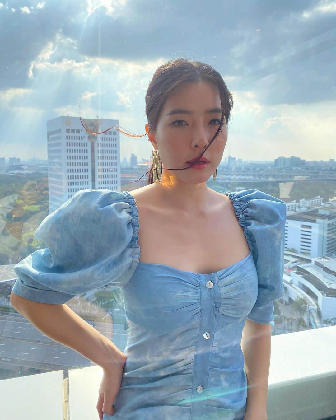 GYEON SEOのインスタグラム：「_* 🌥🌥🌥 . . love yourself more」