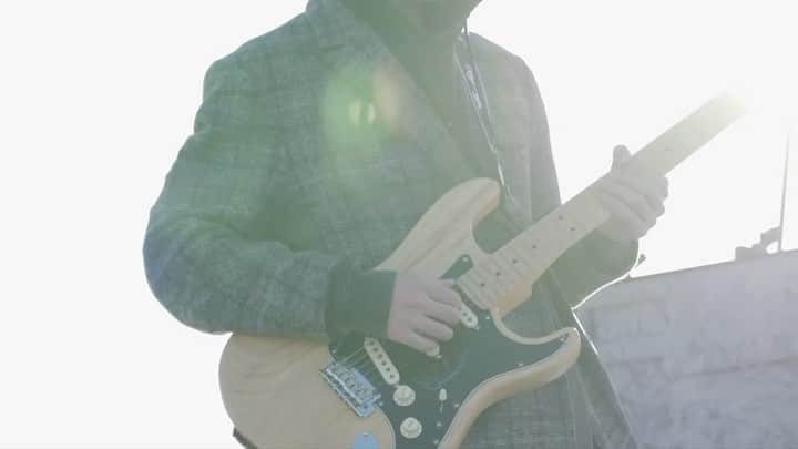 SONPUBのインスタグラム：「JAM ON THE YACHT﻿﻿﻿ ﻿﻿﻿ 19歳から一緒の旧バンドメンバーらと楽器&Shootingセッション🔥🎸🥁﻿﻿﻿ ﻿﻿﻿ 海の上＝音量規制が無い&ソーシャルディスタンス＝最高の遊び場﻿﻿﻿ ﻿﻿﻿ 秋のクルージングも中々良き﻿﻿﻿。 ﻿﻿﻿ 📷🎥 @mcyog ﻿﻿﻿ ⛵️ @dp.yc」
