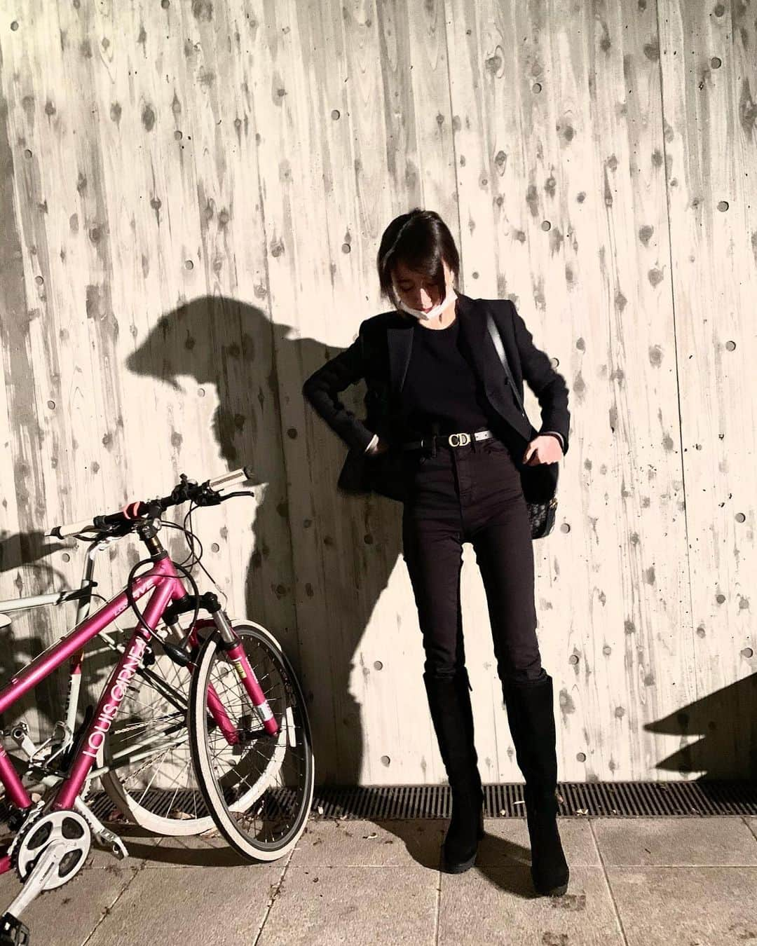 木村心美さんのインスタグラム写真 - (木村心美Instagram)「昨日の私服です。ブーツとジャケットの季節がやって参りましたね。ヘビロテになりそうです。お気に入り！ ・ 一日遅れですが #石田彰誕生祭2020 ！！！！ 石田様に惚れた一番最初の作品は「神様はじめました」です、、、  #アルミン誕生祭2020  ・ @dior」11月3日 17時09分 - cocomi_553_official